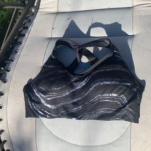 Pink by Victoria’s Secret sports bra! Size small!